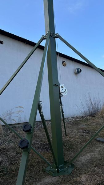 МАЧТА ТЕЛЕСКОПИЧЕСКАЯ АЛЮМИНИЕВАЯ 6м, с механической лебедкой для антенн управления БПЛА и передачи видеосигнала shchohla-z-lebidkoiu-6м фото