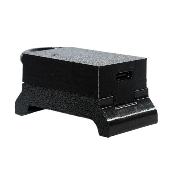 Комплект адаптерів для зарядки рацій Motorola серії DP (2 шт. у комплекті) adapter_motorola_2_pcs фото