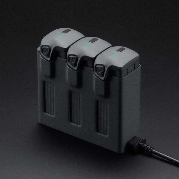 Зарядний хаб на три акумулятори DJI Mavic 4 Pro Parallel Charging Hub dji_parallel_charging_hub фото
