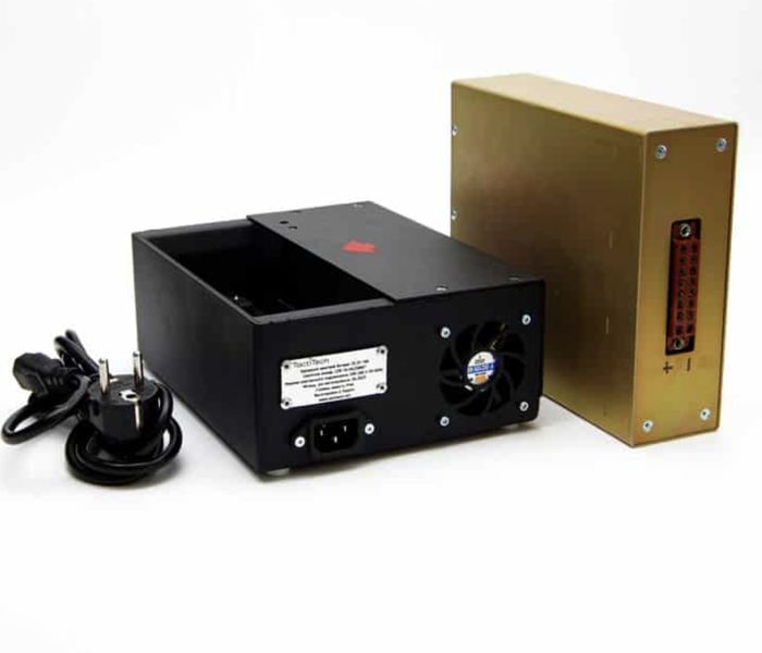 Комплект TRMK-MOT + цифрова автомобільна радіостанція Motorola DM4600e UHF HP trmk_mot_motorola_dm4600e_uhf_hp фото